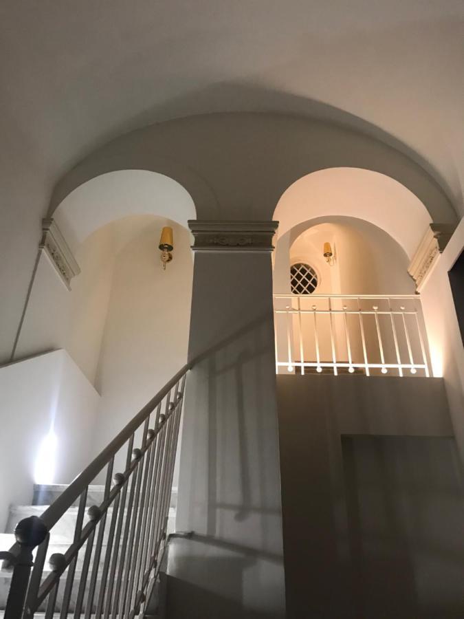 Motta Palace Apartments & Rooms Motta SantʼAnastasia Eksteriør bilde